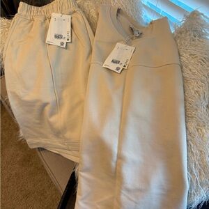 COS Women's Short Sleeve Tee and shorts - set - size L